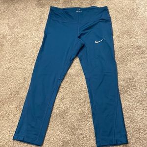 Nike Dri-Fit 3/4 Length Running Leggings